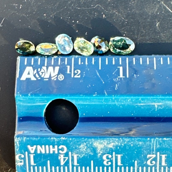 2.465 CT Natural Bi-Color Sapphire Lot. Only Heated Oval 6 Pcs Gem - Picture 9 of 17